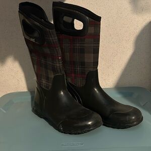 Bogs water boots
